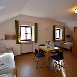 Stiftsberg - Bildungs- Und Freizeitzentrum אכסניה Kyllburg