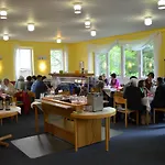 Stiftsberg - Bildungs- Und Freizeitzentrum אכסניה Kyllburg