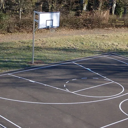 Stiftsberg - Bildungs- Und Freizeitzentrum Хостел Kyllburg