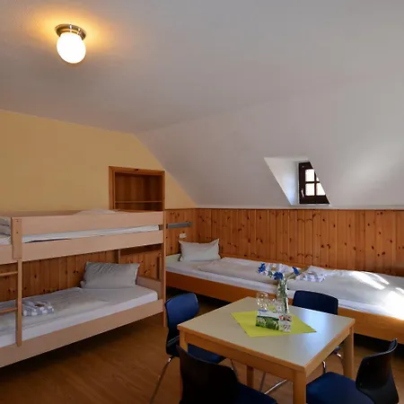 Stiftsberg - Bildungs- Und Freizeitzentrum Хостел *