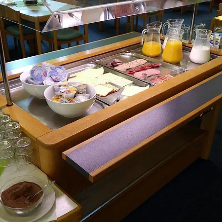 Ostello Stiftsberg - Bildungs- Und Freizeitzentrum *