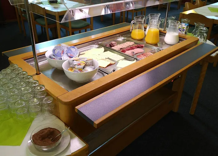 Stiftsberg - Bildungs- Und Freizeitzentrum Vandrarhem Kyllburg