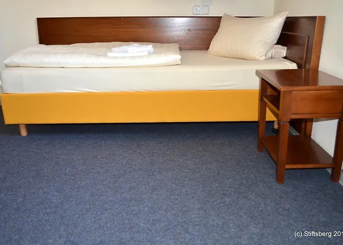 Hostel Stiftsberg - Bildungs- Und Freizeitzentrum Kyllburg