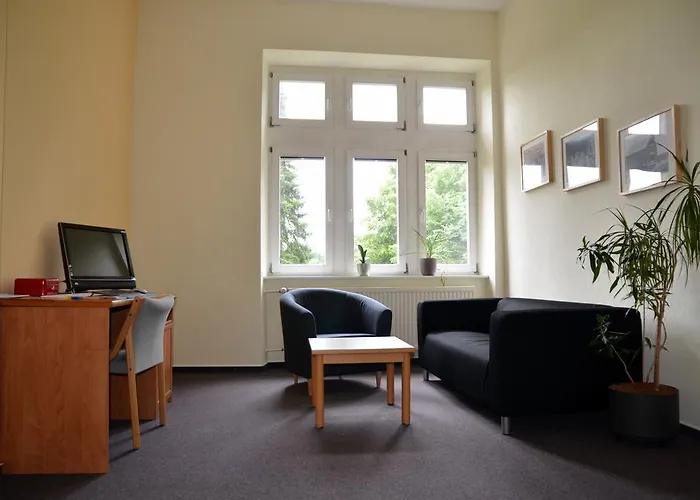 Stiftsberg - Bildungs- Und Freizeitzentrum Vandrarhem *