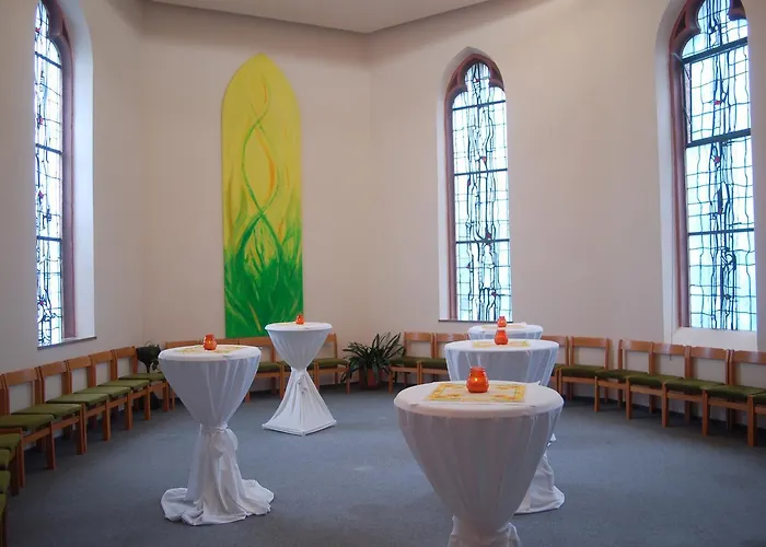 Stiftsberg - Bildungs- Und Freizeitzentrum Vandrarhem Kyllburg