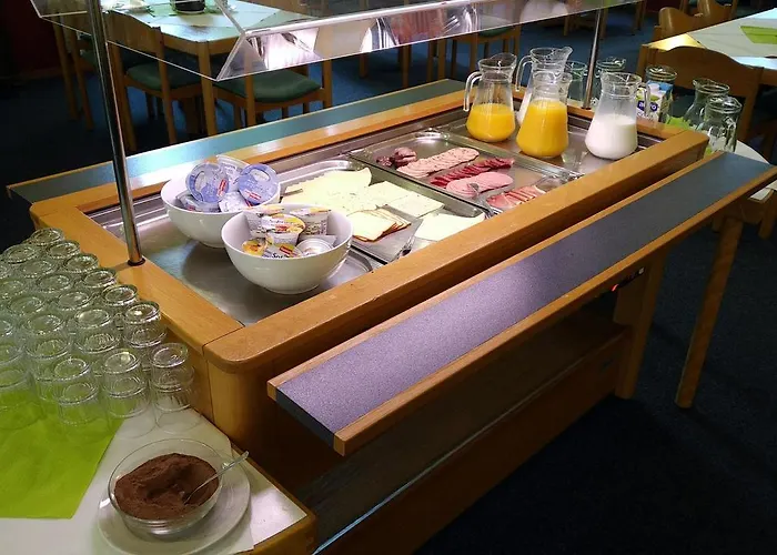 Vandrarhem Stiftsberg - Bildungs- Und Freizeitzentrum *