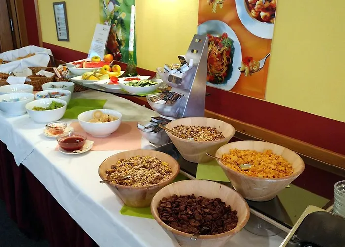 Stiftsberg - Bildungs- Und Freizeitzentrum Vandrarhem Kyllburg